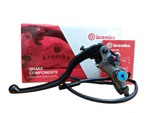 Bomba de freno Brembo...